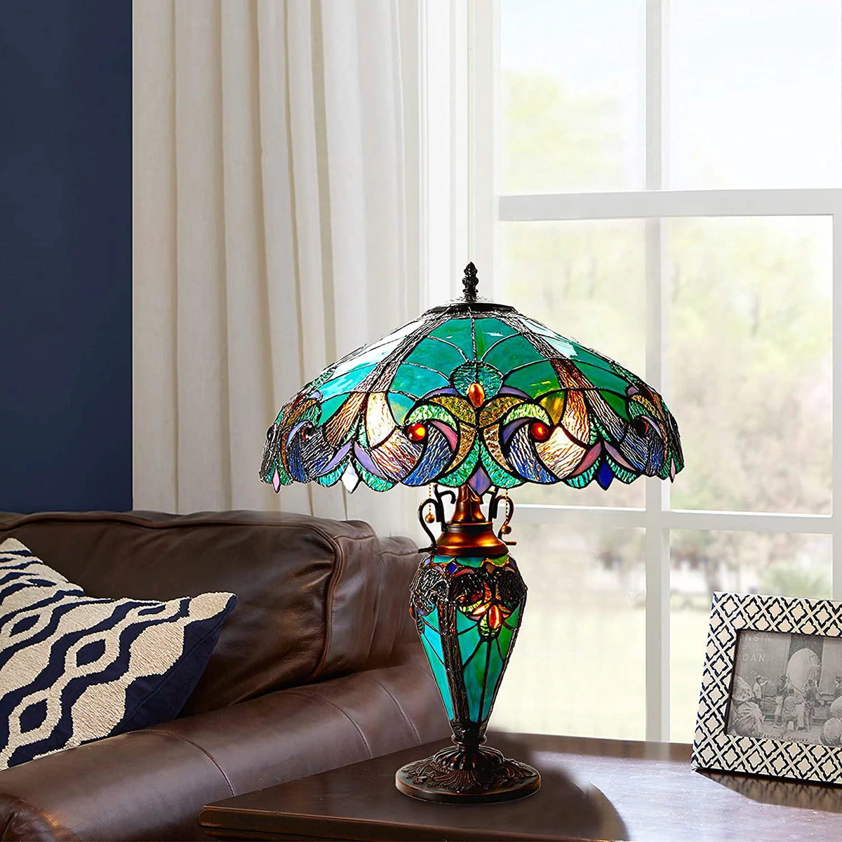 Tiffany-Style 3 Light Table Lamp 18" Shade U816040