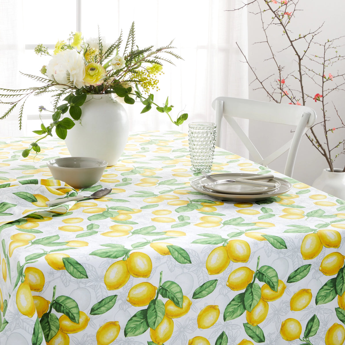 White Yellow Fabric Tablecloth 60"x102" P519354