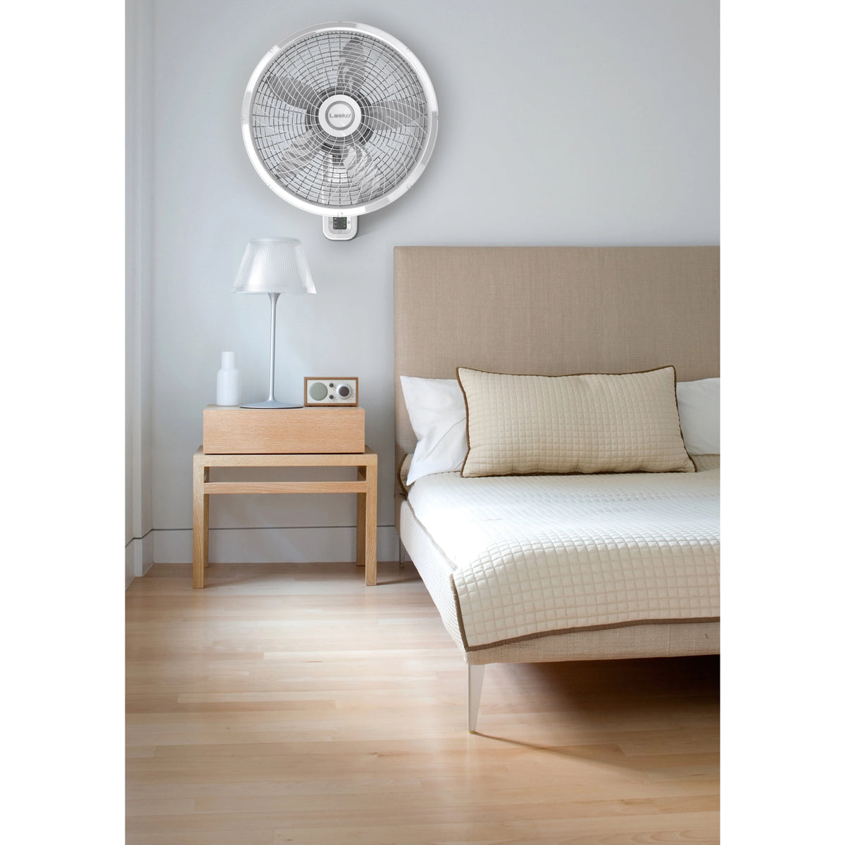 18 Oscillating Wall-Mount Fan with Remote Control X663335
