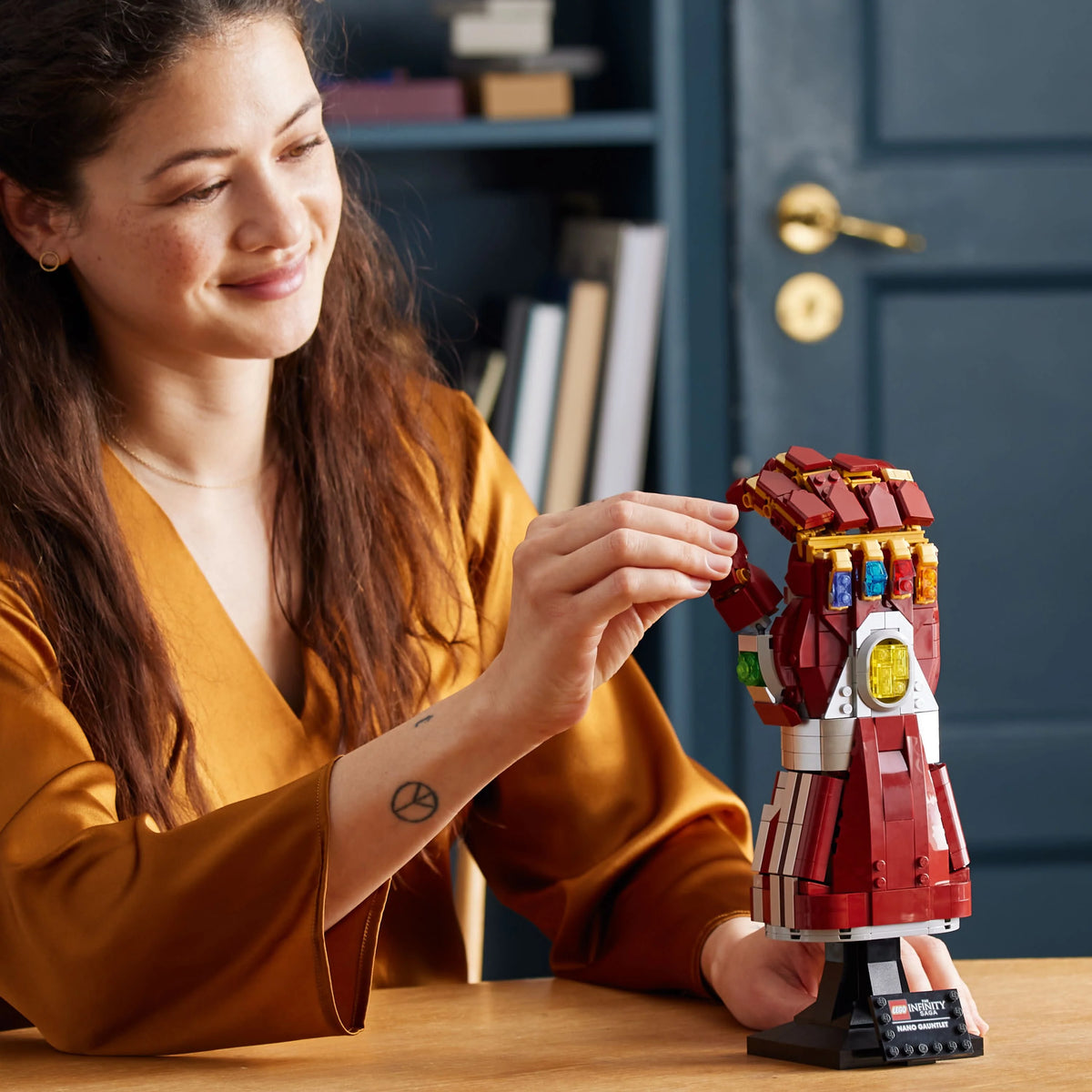 LEGO Marvel Nano Gauntlet Model G125598