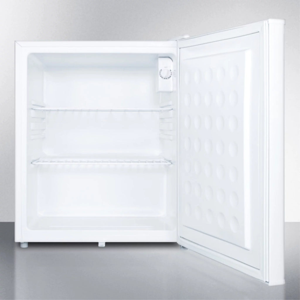 Compact White All-Refrigerator with Automatic Defrost and Lock R553440