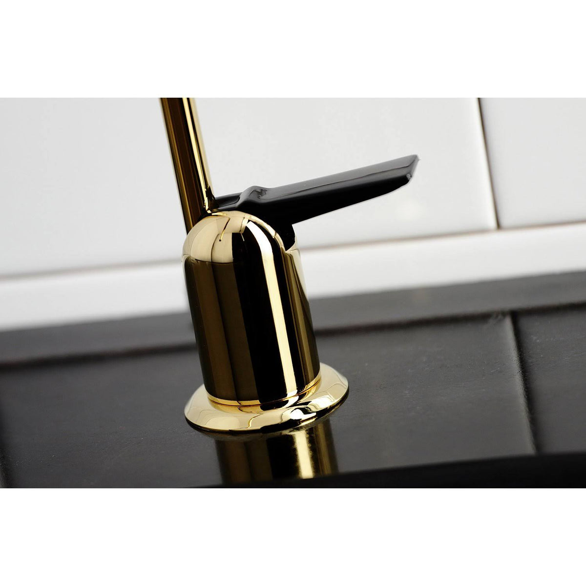 Matte Black Water Filtration Faucet V7889